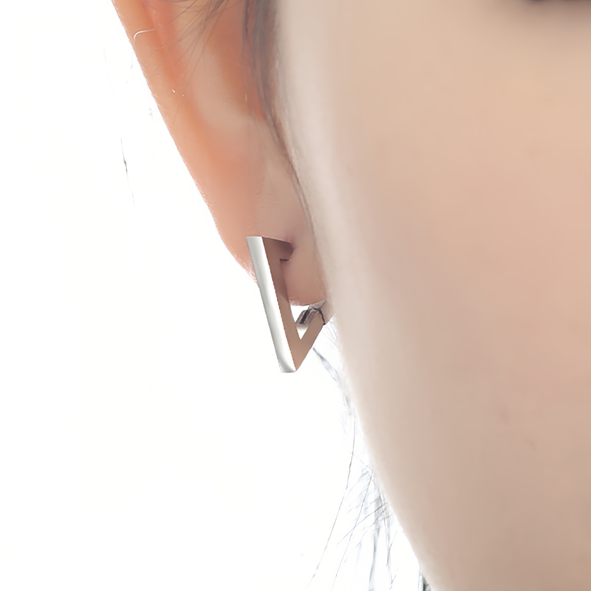 Boucles d'oreilles à clous en  - Men'S Accessories Trends 2025 avis et prix