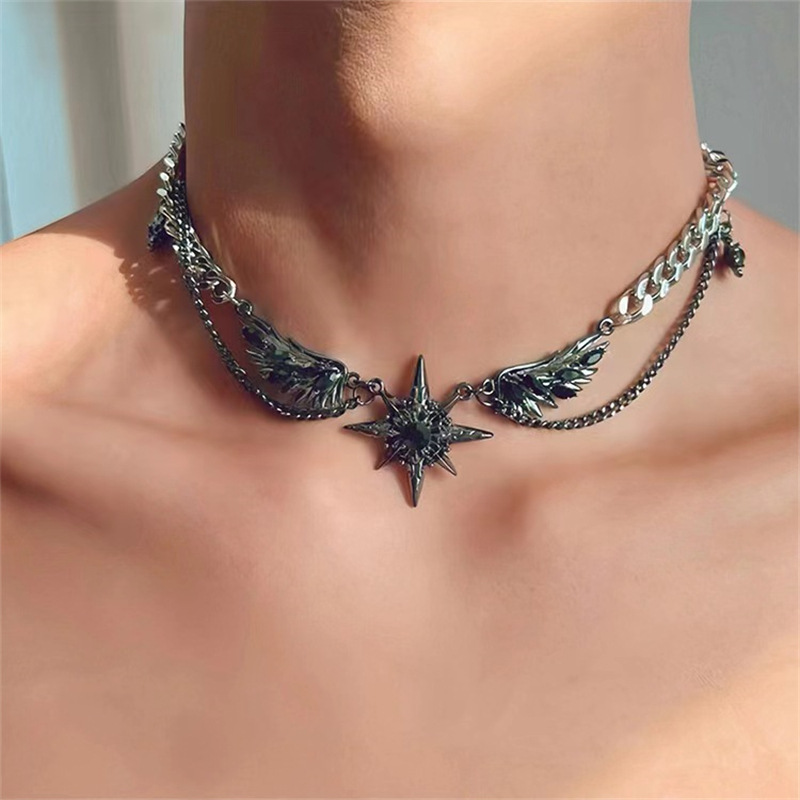 Nouveau collier gothique style - Men Accessories Singapore avis et prix