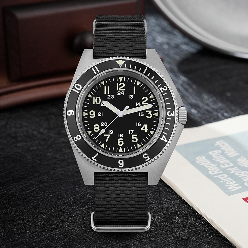 Watchdives WD1972 montre à Qua - Men Accessories Bracelet avis et prix